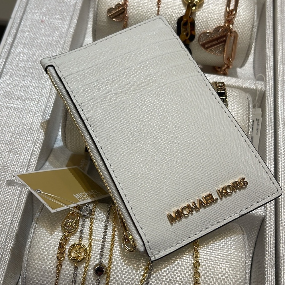 MICHAEL KORS
Jet Set Travel Medium Top Zip Leather Card Case Wallet 
Optic White - Picture 7 of 16